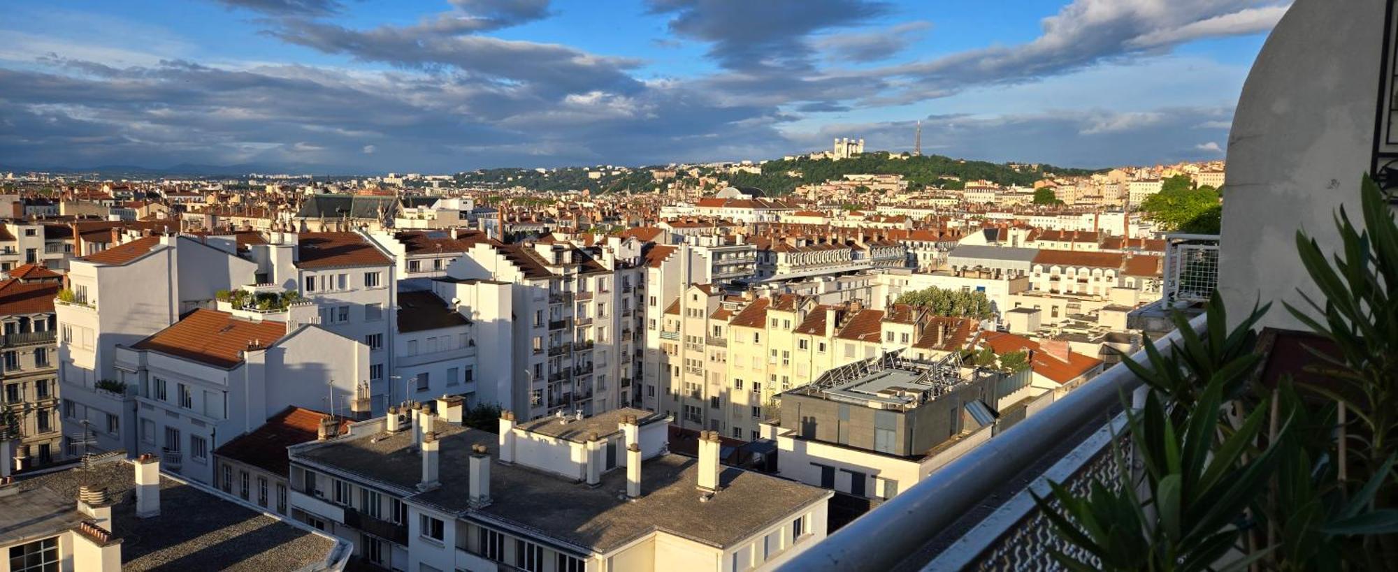 Plein Sud Terrasse Climatisation Garage Netflix Lejlighed Lyon Eksteriør billede